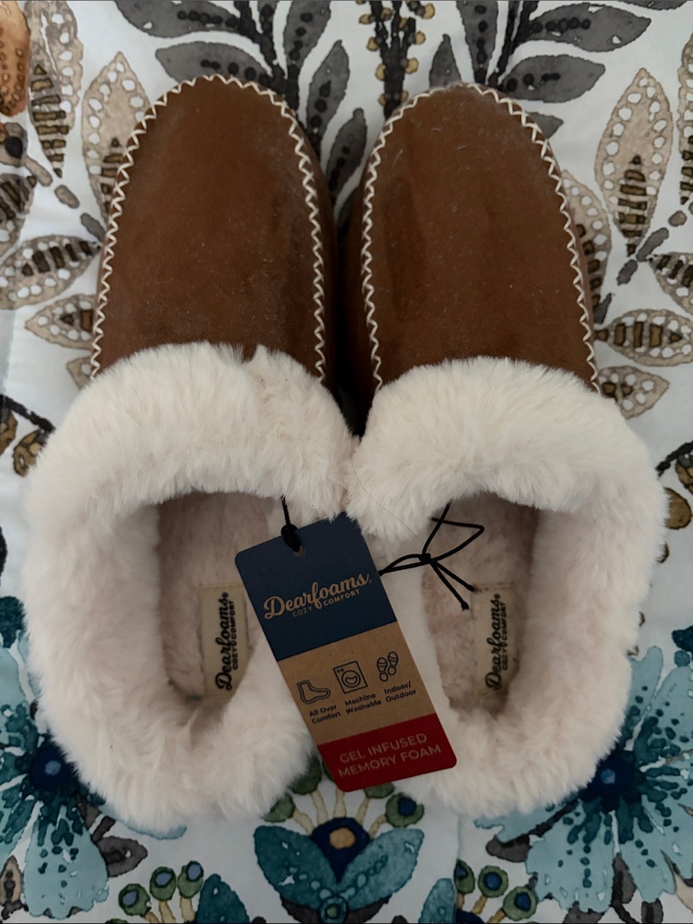 dearfoams Brown Faux-Suede Slip-On Slippers with Cream Fleece Collar 9-10